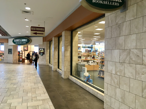 Book Store «Barnes & Noble», reviews and photos, 11500 Midlothian Turnpike, Richmond, VA 23235, USA