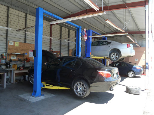 Used Car Dealer «Das Autohaus LLC Quality Used Cars», reviews and photos, 2850 Roosevelt Blvd, Clearwater, FL 33760, USA