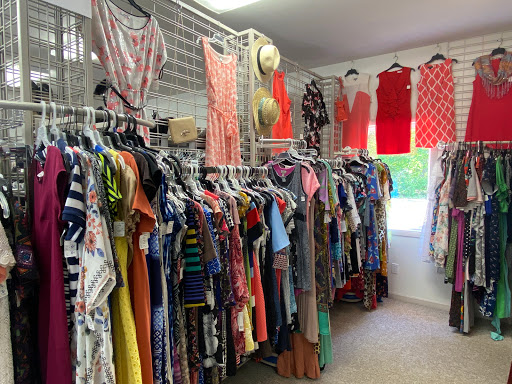 Boutique «Bearly Used Boutique», reviews and photos, 350 W Main St, Mount Joy, PA 17552, USA