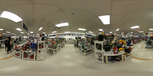 Department Store «Marshalls», reviews and photos, 11239 Ventura Blvd, Studio City, CA 91604, USA