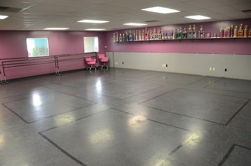 Dance School «Dazzle Dance & Cheer», reviews and photos, 3611 N Briarwood Ln, Muncie, IN 47304, USA