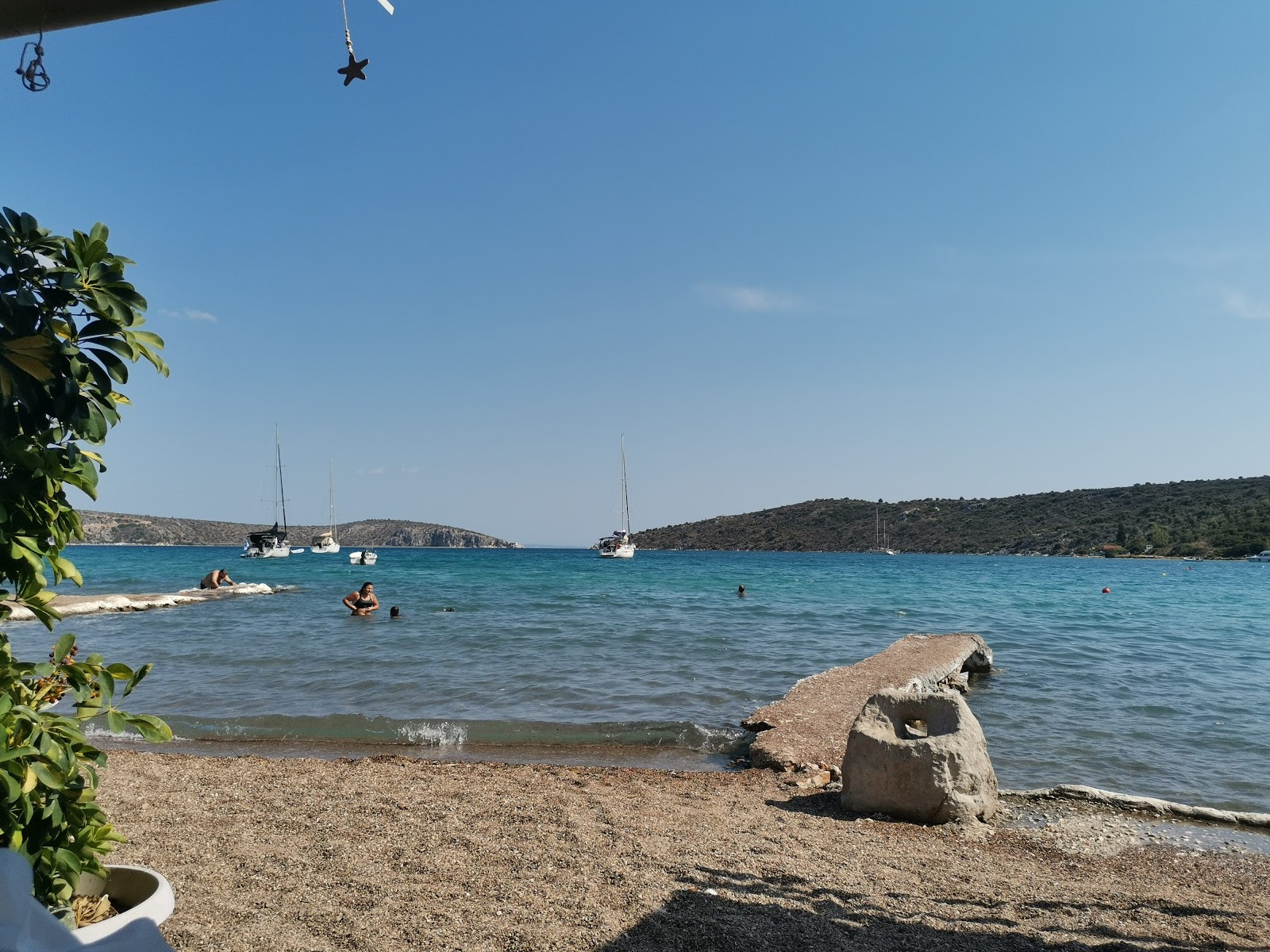 Paralia Vivariou'in fotoğrafı geniş ile birlikte