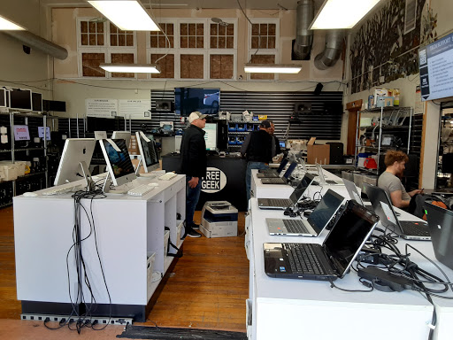 Non-Profit Organization «Free Geek Thrift Store», reviews and photos, 1731 SE 10th Ave, Portland, OR 97214, USA