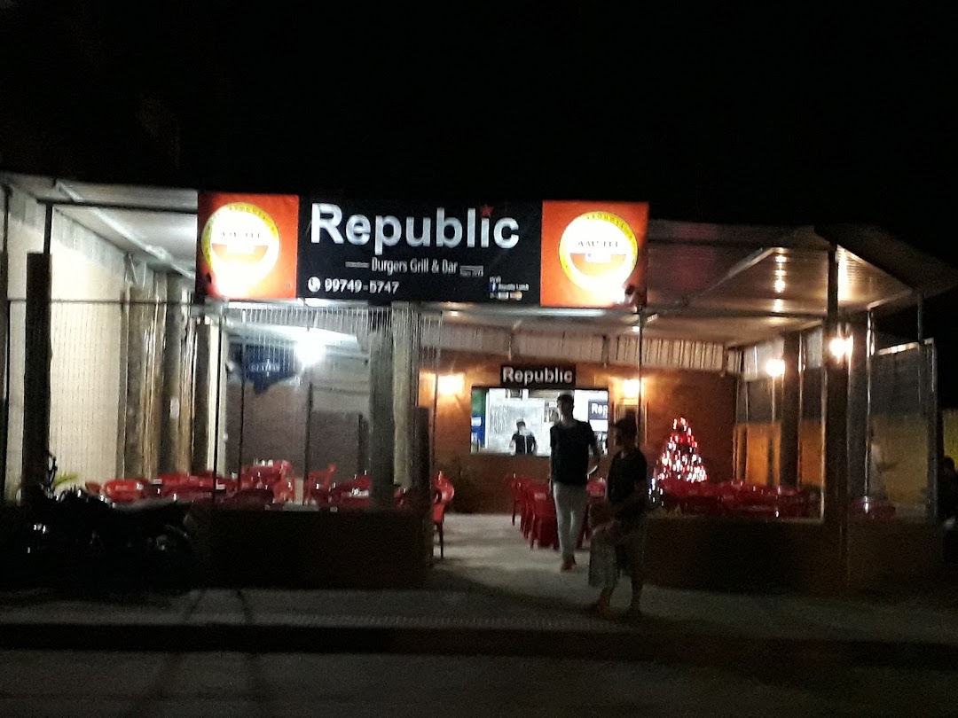 Republic - Burguers Grill & Bar