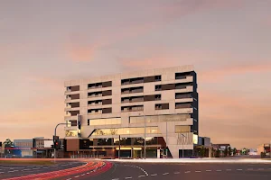 Dandenong Central Apartment Hotel image