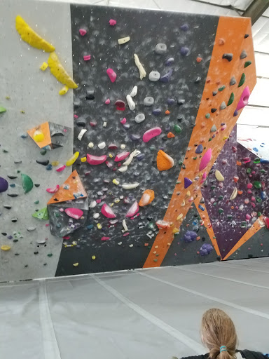 Rock Climbing Gym «Sacramento Pipeworks Climbing and Fitness», reviews and photos, 116 N 16th St, Sacramento, CA 95814, USA