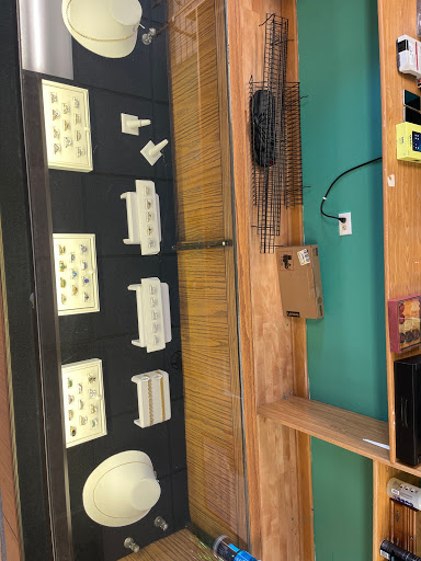 Pawn Shop «88 Pawn», reviews and photos, 634 W Veterans Pkwy, Yorkville, IL 60560, USA