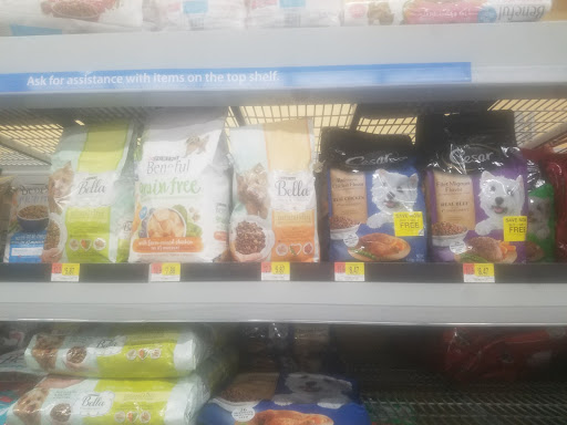 Supermarket «Walmart Neighborhood Market», reviews and photos, 804 S Cashua Dr, Florence, SC 29501, USA