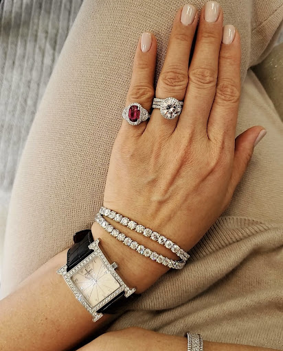 Jeweler «White & Ivory Fine Jewelry», reviews and photos, 1610 Village Market Blvd SE #110, Leesburg, VA 20175, USA