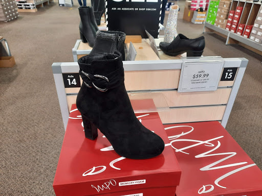 Shoe Store «DSW Designer Shoe Warehouse», reviews and photos, 290 Mid Rivers Center, St Peters, MO 63376, USA