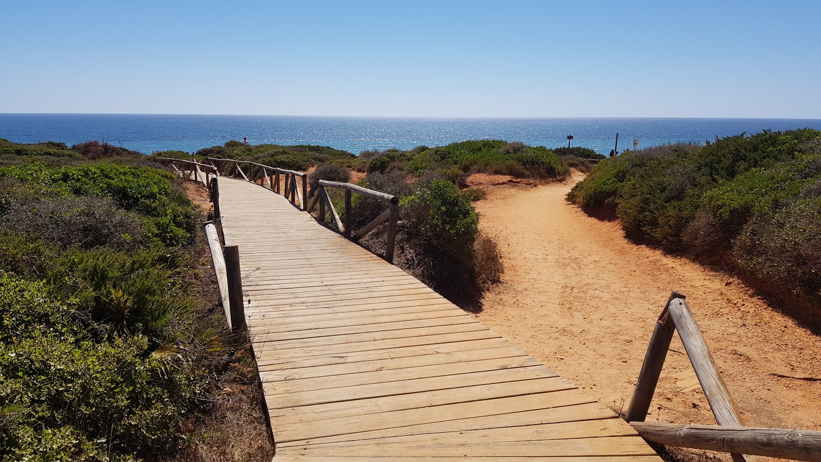 Foto von Cala del tio Juan Medina - beliebter Ort unter Entspannungskennern