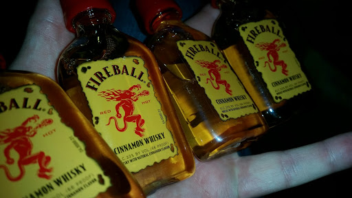 Liquor Store «Liquor Barrel 7th Street», reviews and photos, 665 7th St W, St Paul, MN 55102, USA