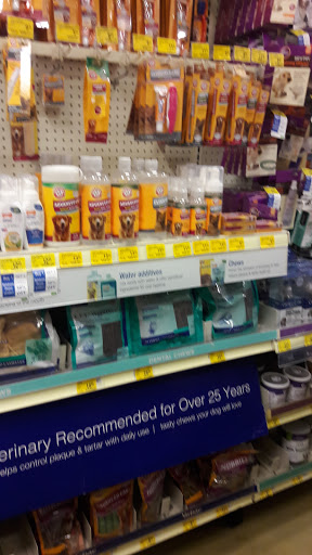 Pet Supply Store «PetSmart», reviews and photos, 2525 W Wheatland Rd, Dallas, TX 75237, USA