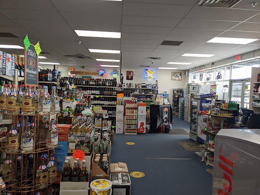 Liquor Store «South Side Liquors», reviews and photos, 1667 17th Ave E, Shakopee, MN 55379, USA