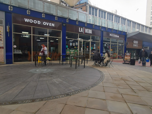 Comments and reviews of La Vera Wood Oven pizzeria & Grill Birmingham