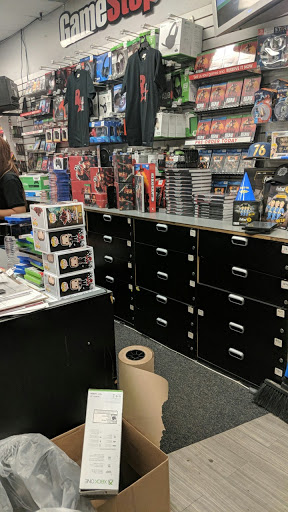 Video Game Store «GameStop», reviews and photos, 6800 Balboa Blvd H, Van Nuys, CA 91406, USA