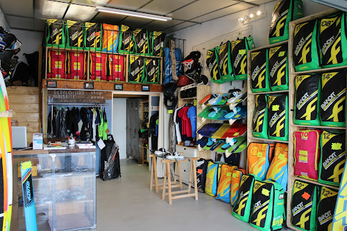 Hibiskite kitesurf wingsurf shop à Le Grau-du-Roi