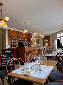 Atmosphère du Restaurant français Restaurant La Fontaine à Reims - n°4