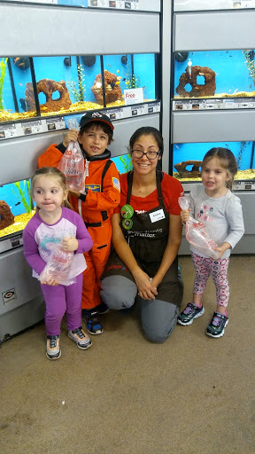 Pet Supply Store «Petco Animal Supplies», reviews and photos, 1704 US Hwy 27 S, Sebring, FL 33870, USA