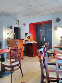 Atmosphère du Pizzeria Restaurant Au Moulin Rouge à La Chaize-le-Vicomte - n°3