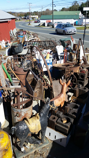 Antique Furniture Store «Old American Barn», reviews and photos, 107 Martinsburg Ave, Gordonsville, VA 22942, USA