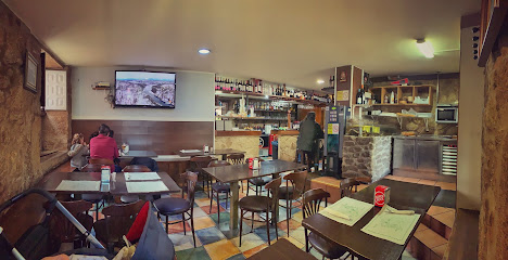 Bar As Pías - Rúa Albergue, 1, 36630 Cambados, Pontevedra, Spain
