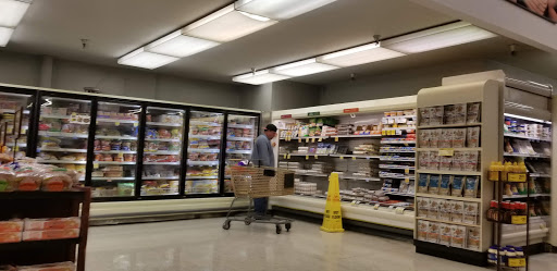 Grocery Store «Safeway», reviews and photos, 30 Chestnut Ave, South San Francisco, CA 94080, USA