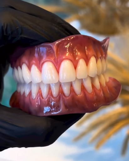 Logo da empresa - Laboratório de Prótese Dentária