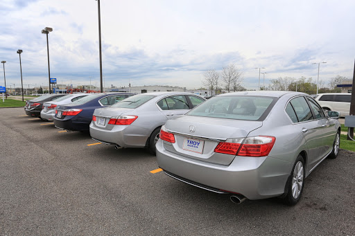 Honda Dealer «Troy Honda», reviews and photos, 1835 Maplelawn Dr, Troy, MI 48084, USA