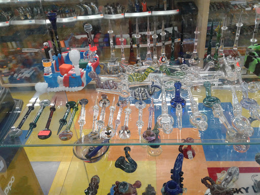 Tobacco Shop «Waves Smoke & Vapes», reviews and photos, 6740 E University Dr #103, Mesa, AZ 85205, USA