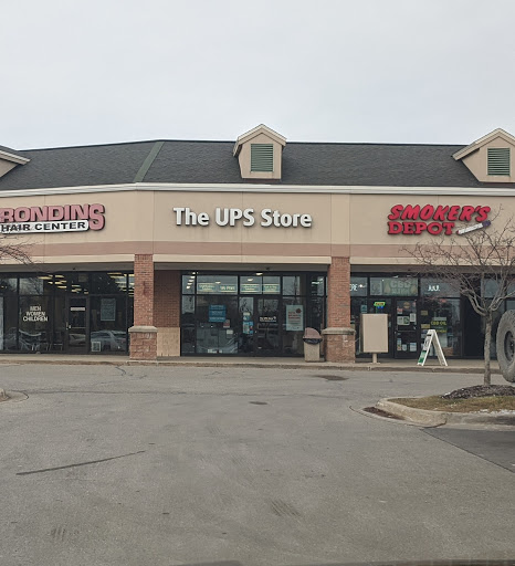 Shipping and Mailing Service «The UPS Store», reviews and photos, 10051 E Highland Rd #29, Howell, MI 48843, USA