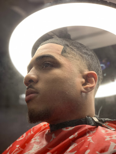 Barber Shop «Upper Level Cut Lounge Barbershop», reviews and photos, 5050 S Tacoma Way #15, Tacoma, WA 98409, USA