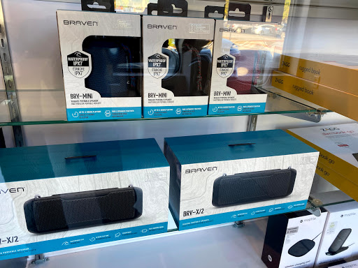 Mobile Phone Repair Shop «CPR Cell Phone Repair South Asheville», reviews and photos, 1840 Hendersonville Rd Suite 102, Asheville, NC 28803, USA