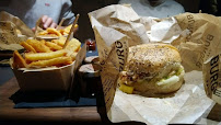 Frite du Restaurant de hamburgers L'Artisan du Burger à Paris - n°16
