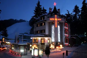 Alpin Hotel & Villas image