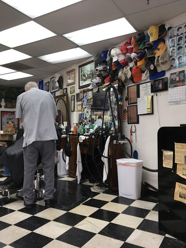 Barber Shop «Pavillion Barbers», reviews and photos, 1331 W Campbell Rd, Richardson, TX 75080, USA