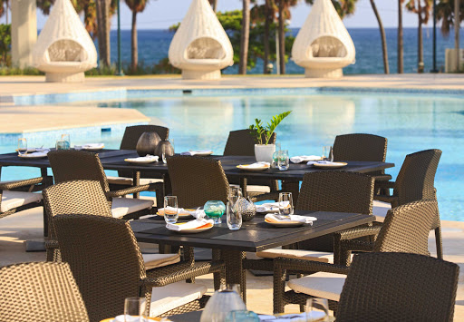 Sol Pool Lounge & Restaurant