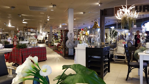Furniture Store «Art Van Furniture - Kalamazoo (Portage)», reviews and photos, 550 Ring Rd, Portage, MI 49024, USA