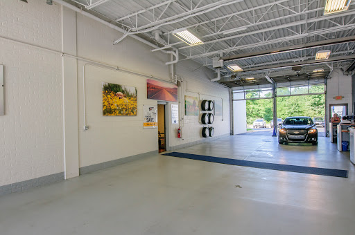 Subaru Dealer «LaFontaine Subaru», reviews and photos, 3055 E West Maple Rd, Commerce Charter Twp, MI 48390, USA