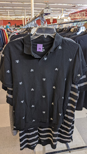 Thrift Store «The Salvation Army Family Store & Donation Center», reviews and photos, 6341 S 27th St, Franklin, WI 53132, USA