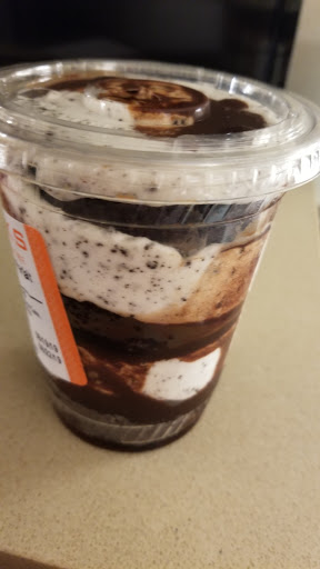 Coffee Shop «Perks Coffee and Gift Shop», reviews and photos, 9300 W Bryn Mawr Ave, Rosemont, IL 60018, USA