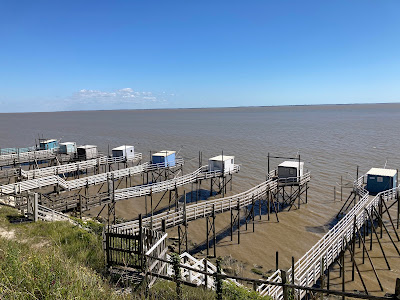 Carrelets sur la Gironde à Talmont-sur-Gironde