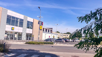 Lidl à Saint-Thibault-des-Vignes