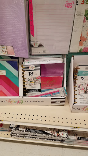 Shopping Mall «Park Place Shopping Center», reviews and photos, 17555 Southcenter Pkwy, Tukwila, WA 98188, USA