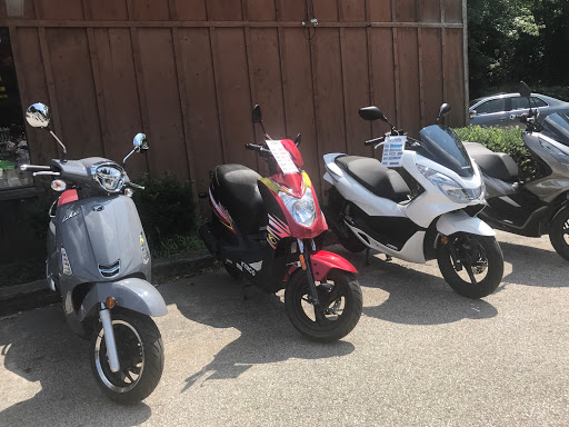 Motorcycle Dealer «Razee Motorcycle Center», reviews and photos, 730 Tower Hill Rd, North Kingstown, RI 02852, USA
