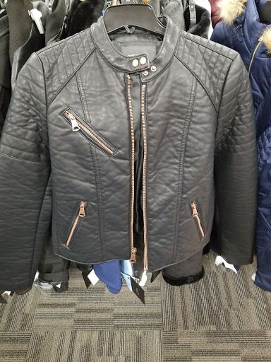 Clothing Store «Burlington Coat Factory», reviews and photos, 4701 N Harlem Ave, Harwood Heights, IL 60706, USA