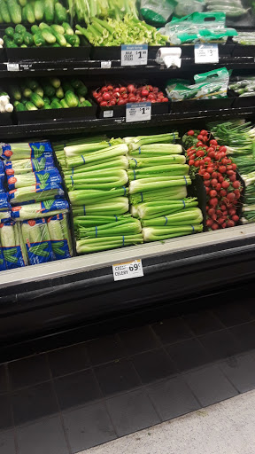 Shopping Mall «The Vineyard Shopping Center», reviews and photos, 782 W Kettleman Ln, Lodi, CA 95240, USA