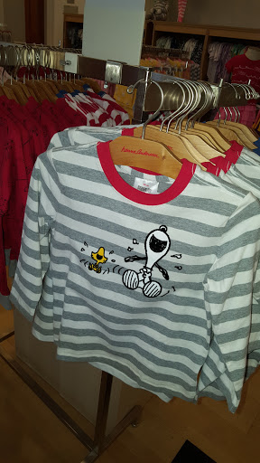 Baby Clothing Store «Hanna Andersson», reviews and photos, 327 NW 10th Ave, Portland, OR 97209, USA