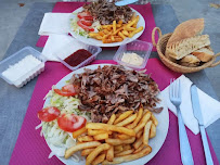 Plats et boissons du Restaurant Istanbul kebab chez selami à Roussillon - n°1