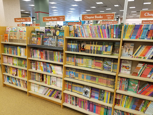 Book Store «Barnes & Noble», reviews and photos, 17111 Haggerty Rd, Northville, MI 48168, USA